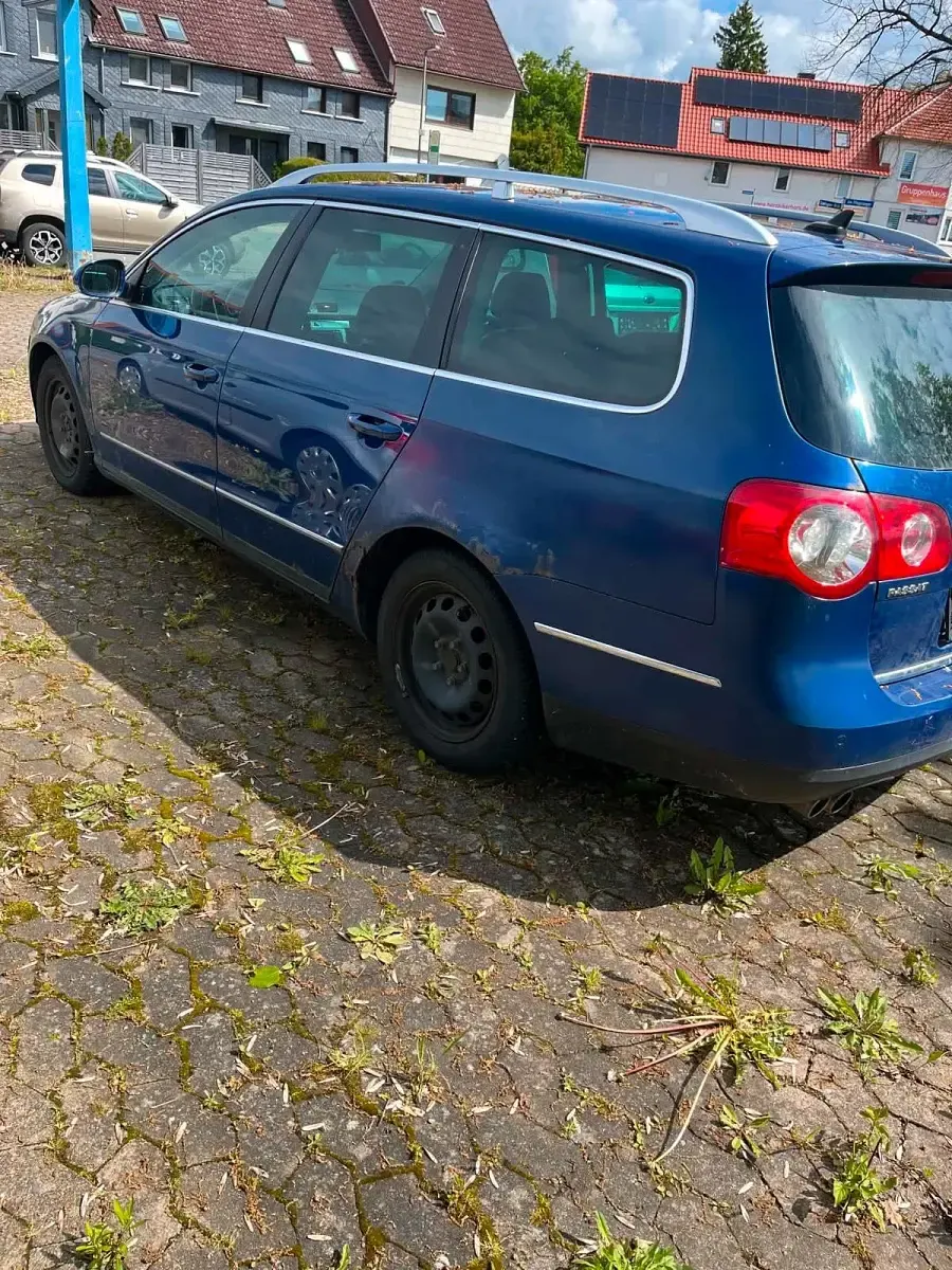 Gebraucht VW Passat 140 PS (102 kW) 2007 Blau Kombi
