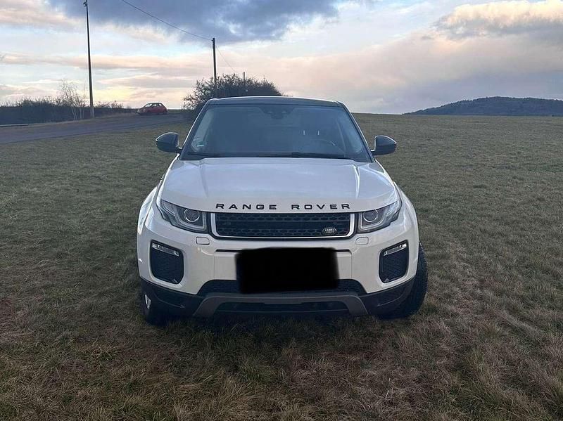 Weiß Gebraucht 2018 Land Rover Range Rover evoque SE Dynamic SUV | 25.000 € (Etwas zu teuer) - Bild 1/4