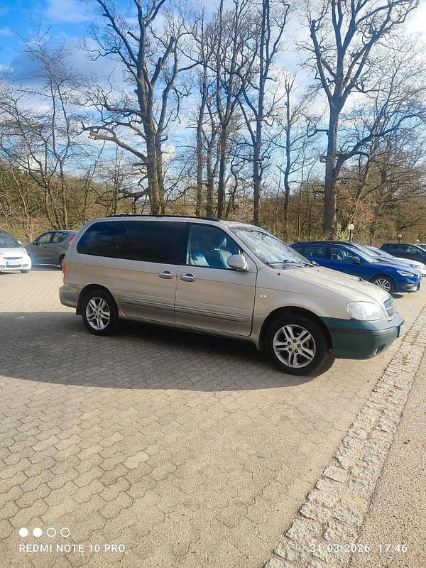 Gebraucht Kia Carnival 2005 Braun Van / Kleinbus