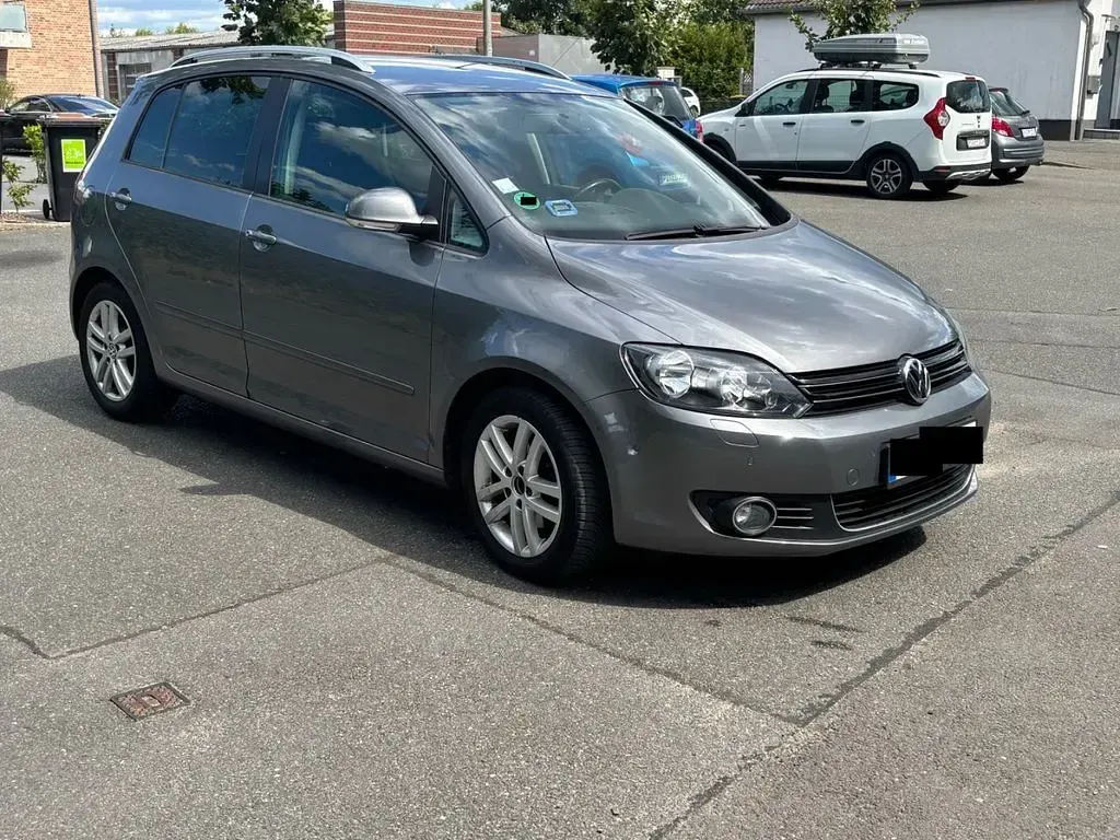 Gebraucht VW Golf Plus Highline 105 PS (77 kW) 2012 Grau Van / Kleinbus