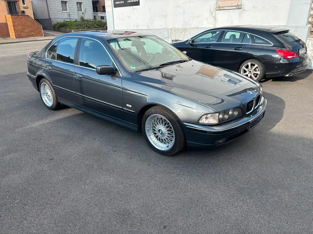 Gebraucht BMW 520 150 PS (110 kW) 1999 Grau Limousine