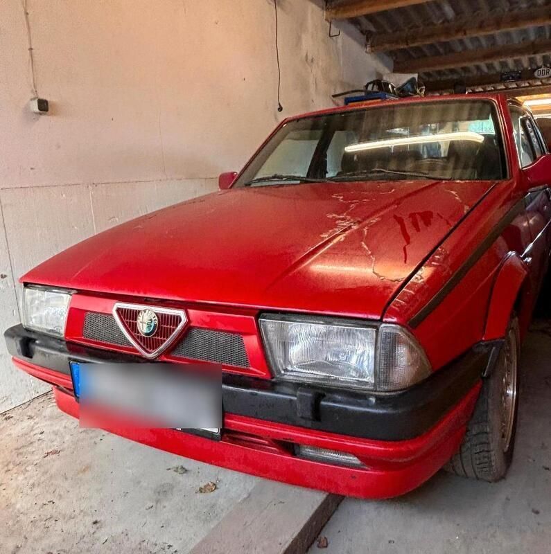 Rot Gebraucht 1991 Alfa Romeo 75 Limousine | 3.750 € - Bild 1/4