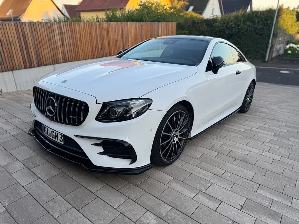 Gebraucht Mercedes E200 AMG 184 PS (135 kW) 2018 Weiß
