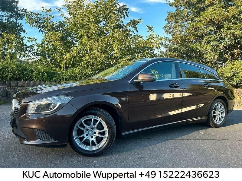 Braun Gebraucht 2015 Mercedes CLA180 Shooting Brake Kombi | 9.900 € (Guter Preis) - Bild 1/4