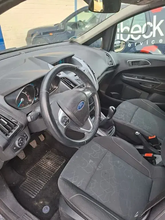Używany Ford B-MAX Trend 101 KM (74 kW) 2014 Czarny Minivan