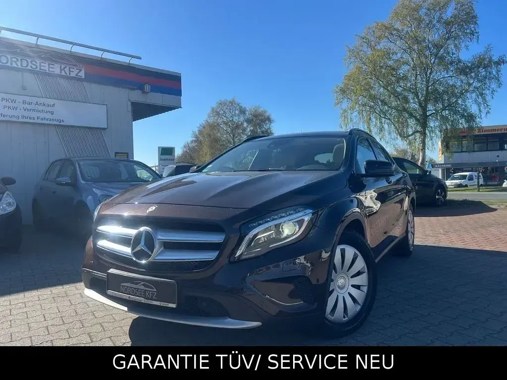 Gebraucht Mercedes GLA220 170 PS (125 kW) 2014 Braun SUV