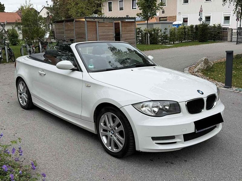 Weiß Gebraucht 2008 BMW 120 Cabriolet Performance Cabrio | 4.350 € (Superpreis) - Bild 1/4