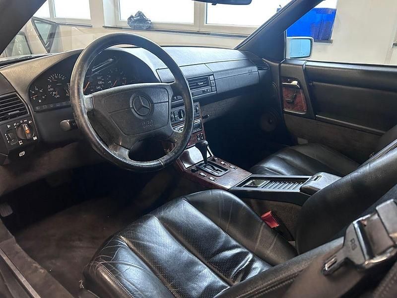 Gebraucht Mercedes SL300 190 PS (139 kW) 1992 Silber Cabrio