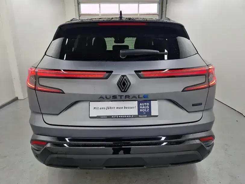 Usata Renault Austral Iconic Esprit Alpine 200 CV (147 kW) 2025 Grigio SUV