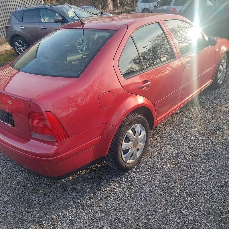 Gebraucht VW Bora 75 PS (55 kW) 2001 Rot Limousine