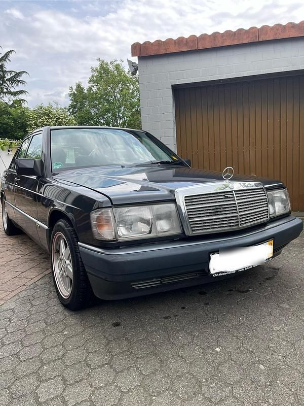 Andere farben Gebraucht 1992 Mercedes 190 Sportline Limousine | 3.350 € - Bild 1/4
