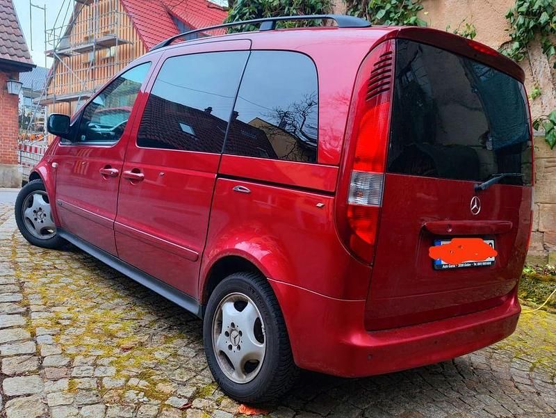 Gebraucht Mercedes Vaneo 91 PS (66 kW) 2004 Rot Van / Kleinbus