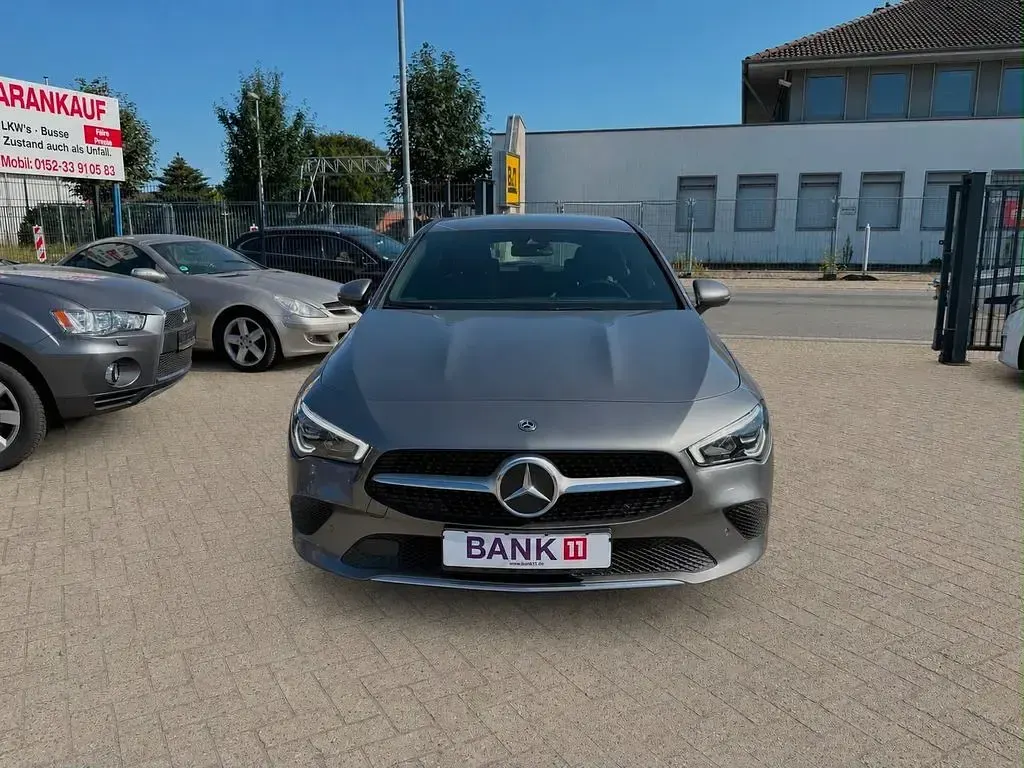 Gebraucht Mercedes CLA220 Shooting Brake 190 PS (139 kW) 2020 Grau Kombi
