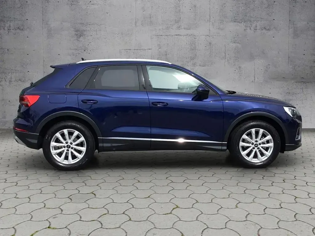 Gebraucht Audi Q3 Advanced Plus 150 PS (110 kW) 2025 Navarrablau metallic SUV
