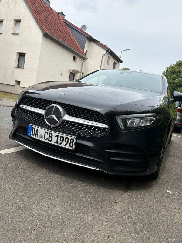 Gebraucht 2022 Mercedes A180 AMG line Limousine | 26.999 € (Guter Preis) - Bild 1/4