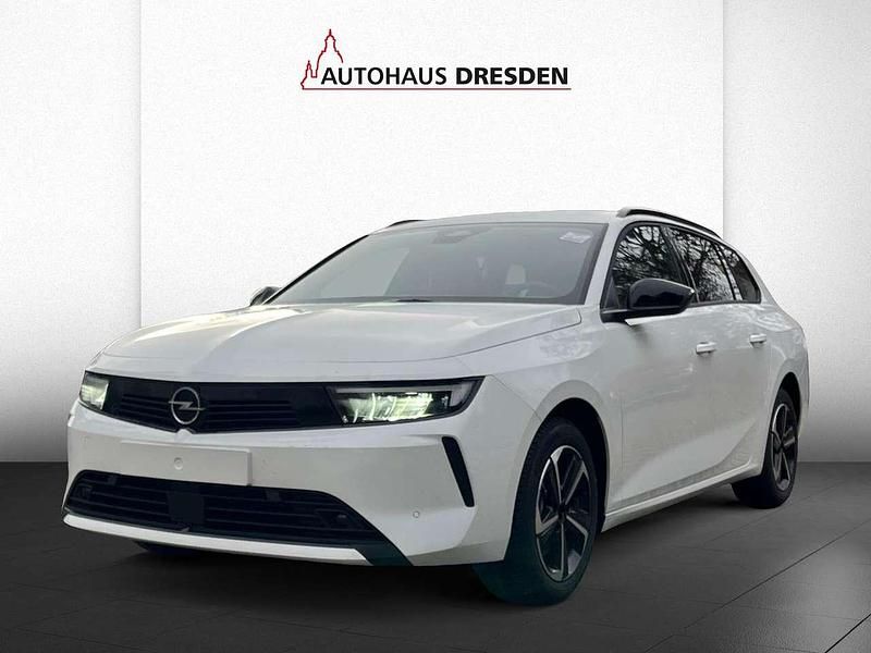 Neu Opel Astra Edition 131 PS (96 kW) 2025 Weiss Kombi