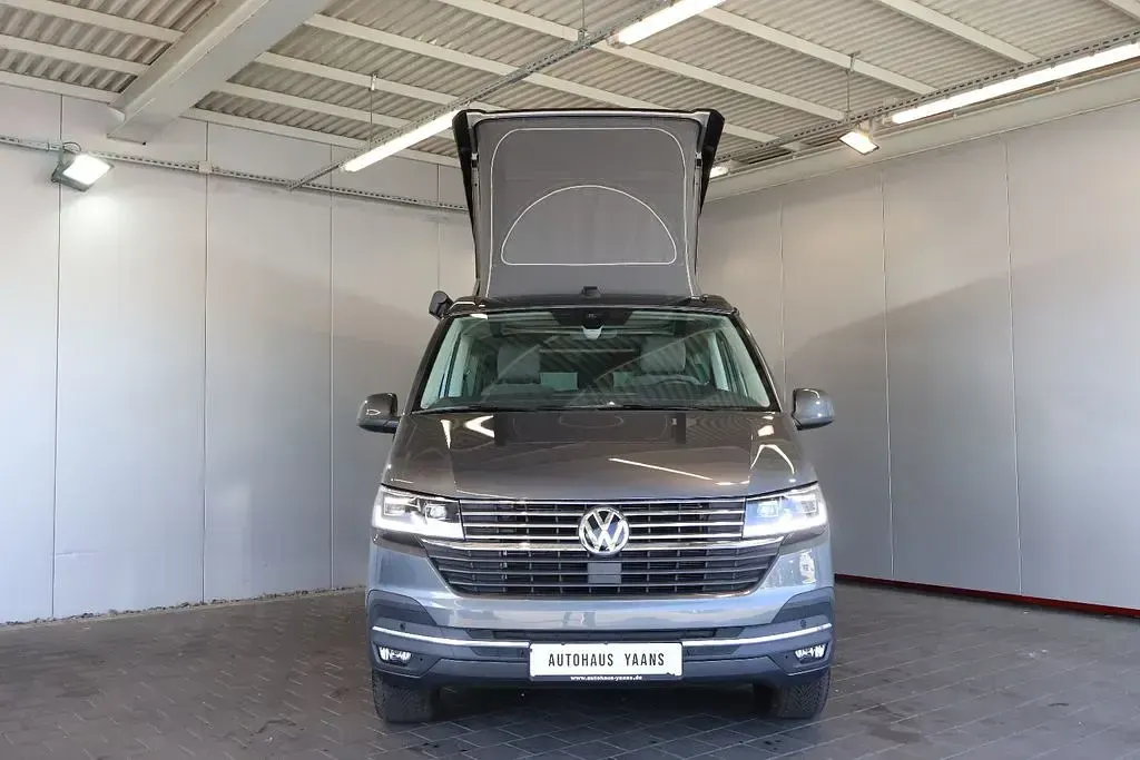 Gebraucht VW California California 150 PS (110 kW) 2024 Grau Van