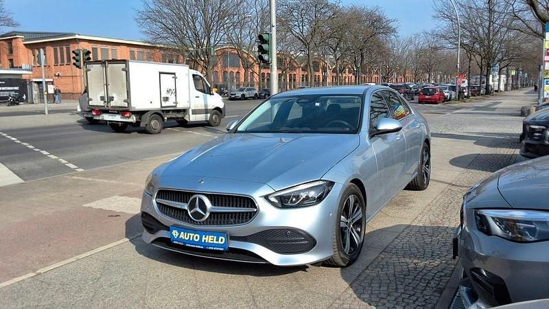 Gebraucht Mercedes C220 200 PS (147 kW) 2022 Silber Limousine