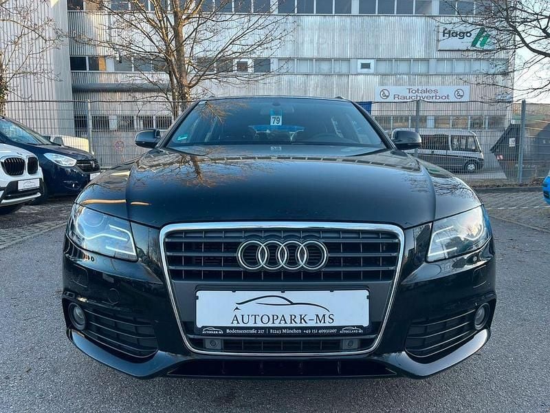 Gebraucht Audi A4 Attraction 120 PS (88 kW) 2011 Schwarz Kombi
