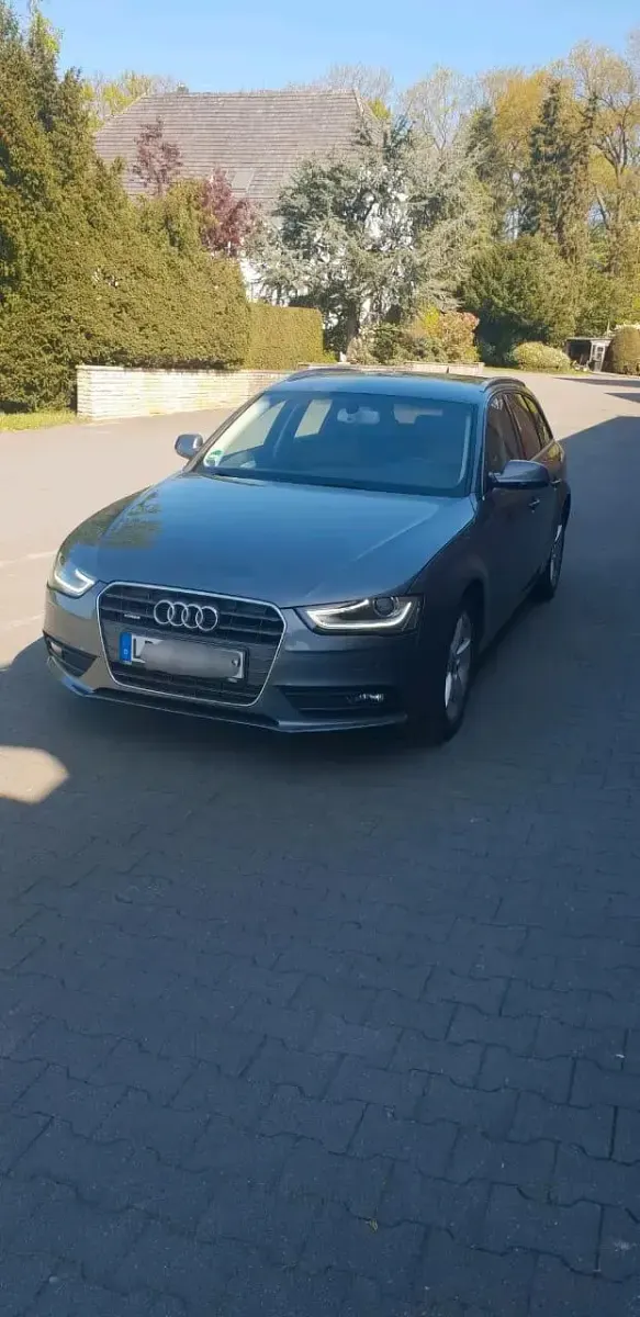 Gebraucht Audi A4 176 PS (129 kW) 2015 Grau Kombi
