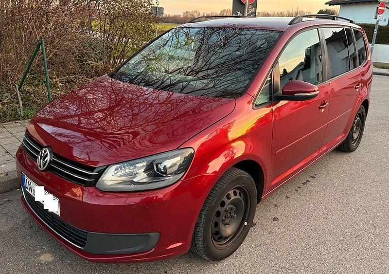 Rot Gebraucht 2012 VW Touran Comfortline Van / Kleinbus | 7.500 € (Fairer Preis) - Bild 1/4