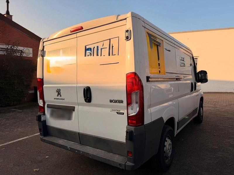 Gebraucht Peugeot Boxer 110 PS (80 kW) 2017 Weiß Van