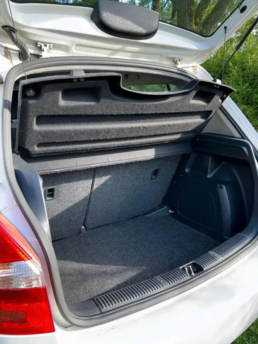 Gebraucht Skoda Fabia 60 PS (44 kW) 2011 Weiß Kleinwagen