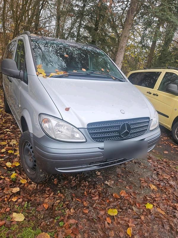 Silber Gebraucht 2006 Mercedes Vito Van / Kleinbus | 5.500 € - Bild 1/4