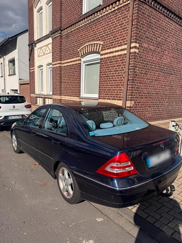 Gebraucht Mercedes C200 163 PS (119 kW) 2002 Limousine