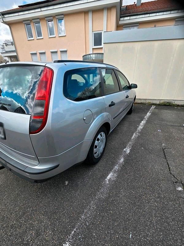 Gebraucht Ford Focus 101 PS (74 kW) 2006 Silber Kombi