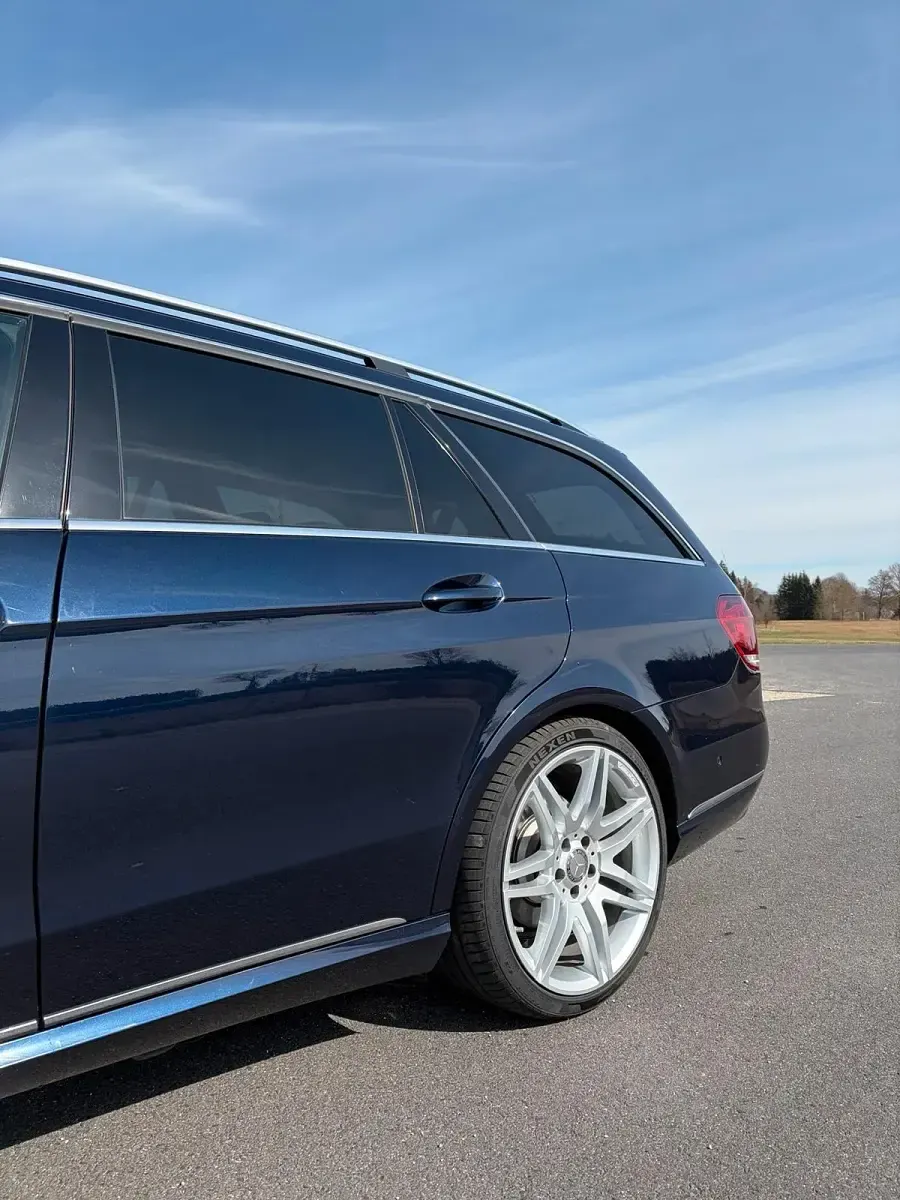 Gebraucht Mercedes E350 Elegance 258 PS (189 kW) 2015 Blau Kombi