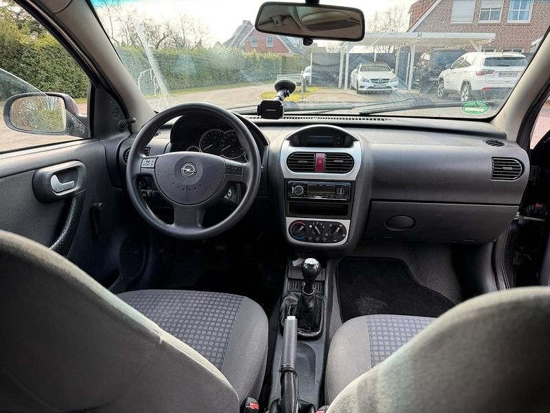 Gebraucht Opel Corsa 58 PS (42 kW) 2003 Schwarz Kleinwagen