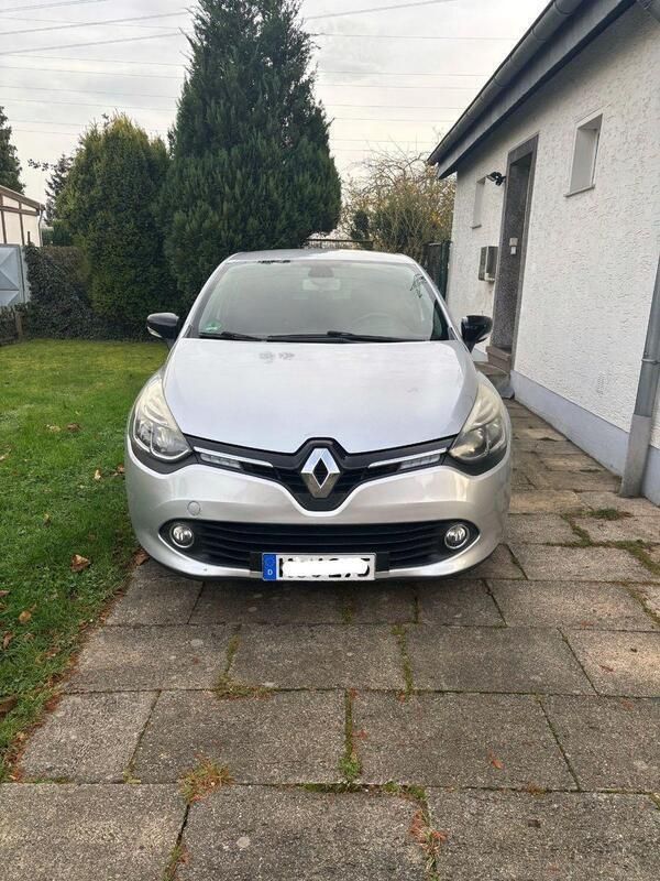 Silber Gebraucht 2015 Renault Clio IV Experience Kleinwagen | 5.500 € (Fairer Preis) - Bild 1/4