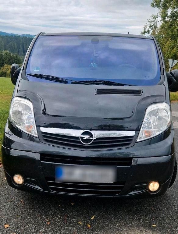 Schwarz Gebraucht 2009 Opel Vivaro Van | 10.800 € - Bild 1/4