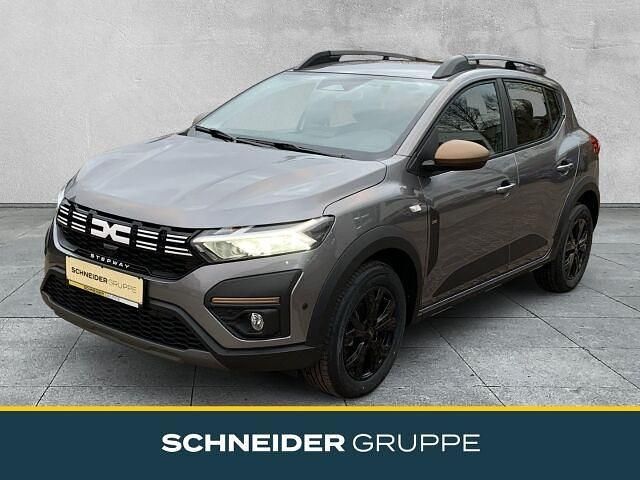 Grau Gebraucht 2022 Dacia Sandero Extreme Kleinwagen | 20.290 € (Teuer) - Bild 1/2