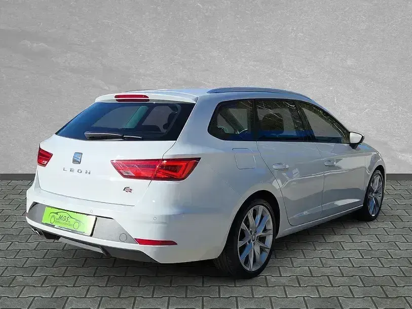 Gebraucht Seat Leon FR 180 PS (132 kW) 2018 "nevada" weiss Limousine