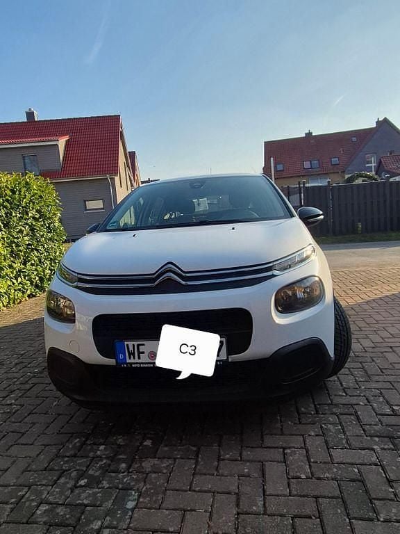 Gebraucht Citroën C3 Feel 83 PS (61 kW) 2018 Weiß Kleinwagen