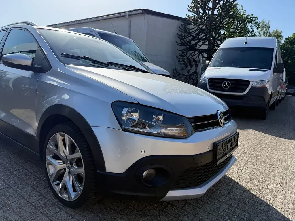 Gebraucht VW Polo Cross 90 PS (66 kW) 2016 Silber Kleinwagen