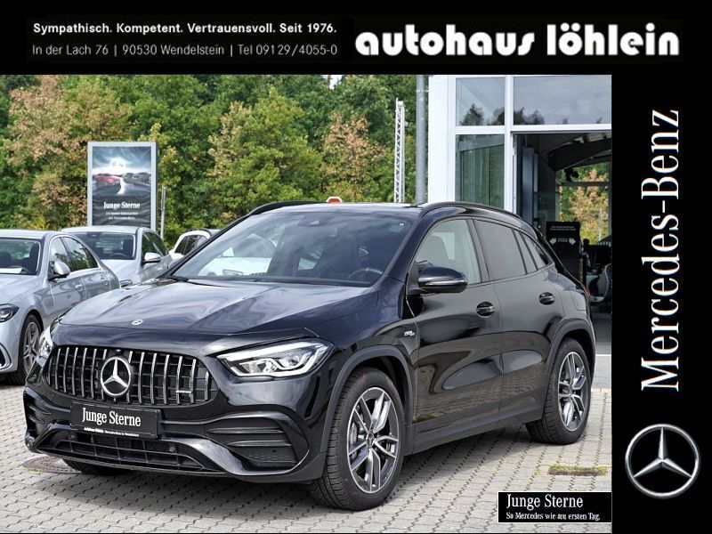 Kosmosschwarz Gebraucht 2022 Mercedes GLA35 AMG AMG SUV | 46.550 € (Teuer) - Bild 1/4