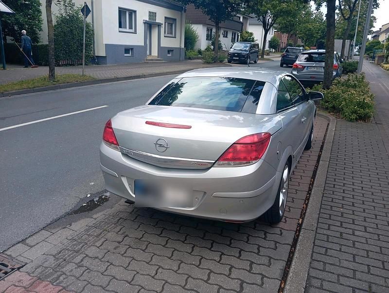 Gebraucht Opel Astra Cabriolet 200 PS (147 kW) 2006 Silber Cabrio