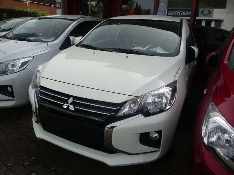 Islandweiß Neu 2025 Mitsubishi Space Star Select Limousine | 13.990 € - Bild 1/1