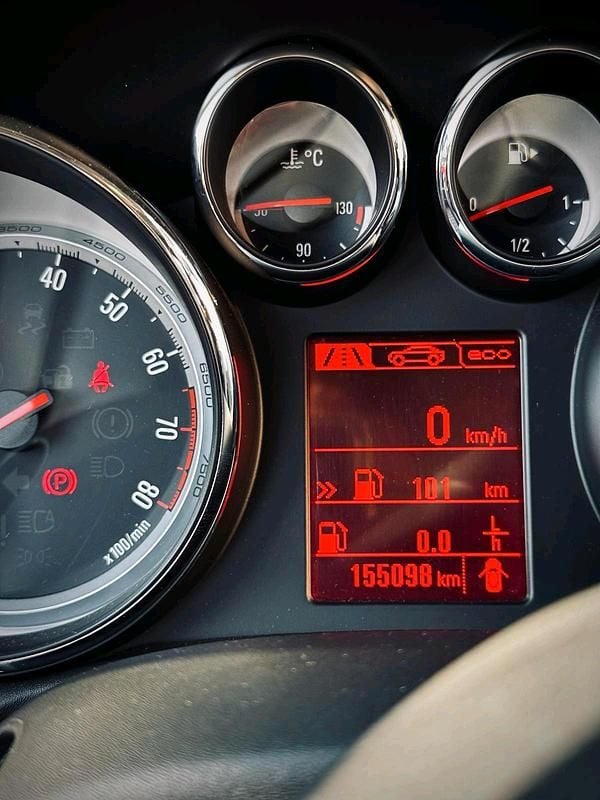 Gebraucht Opel Astra GTC 140 PS (102 kW) 2015 Rot Coupé