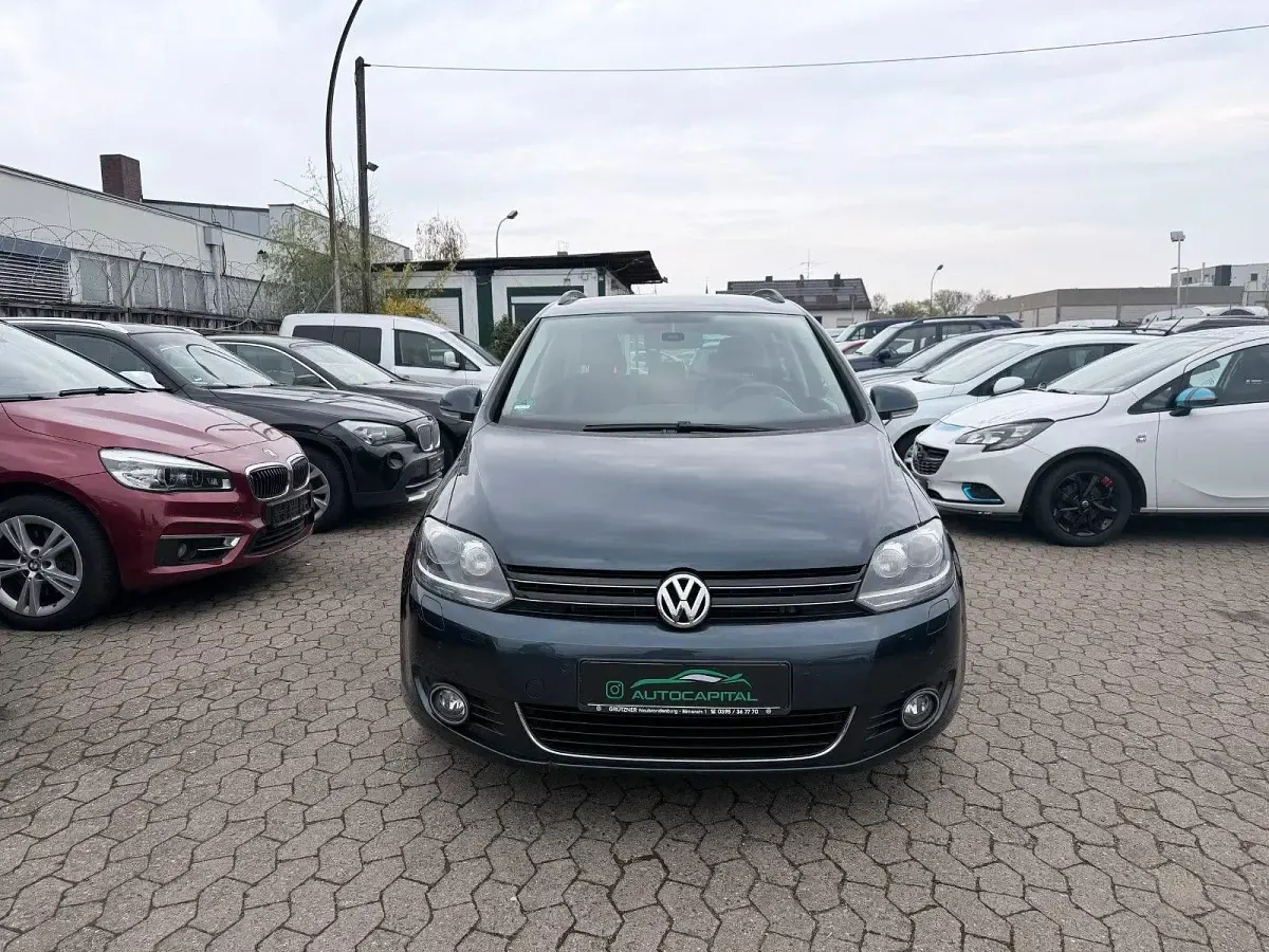 Gebraucht VW Golf VII Life 122 PS (89 kW) 2013 Blau Kleinwagen