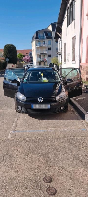 Gebraucht VW Golf VII 105 PS (77 kW) 2012 Schwarz Limousine