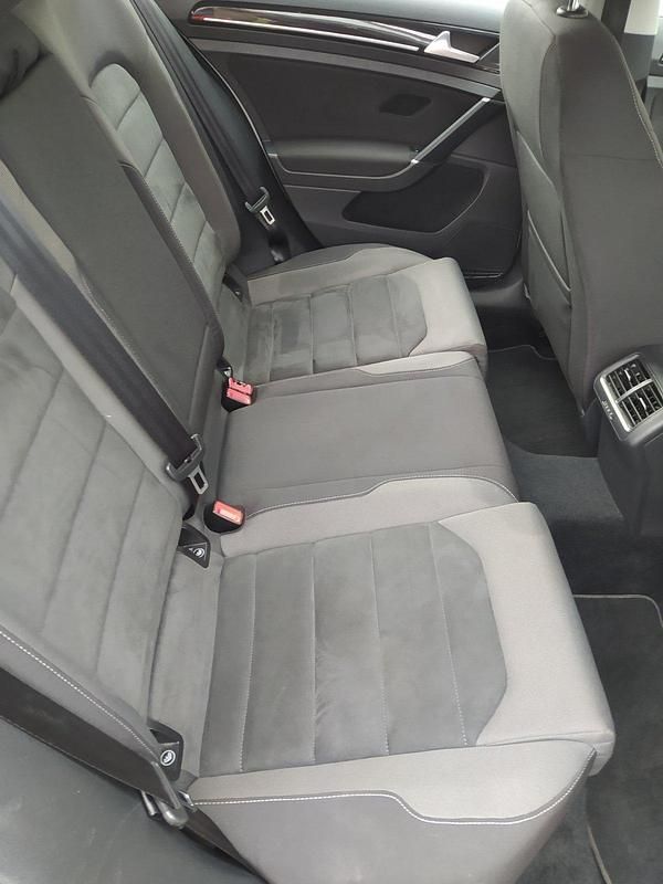 Gebraucht VW Golf VII Highline 150 PS (110 kW) 2017 Weiß Limousine