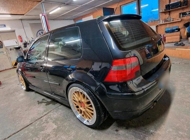 Gebraucht VW Golf IV GTI 260 PS (191 kW) 2002 Schwarz Kleinwagen