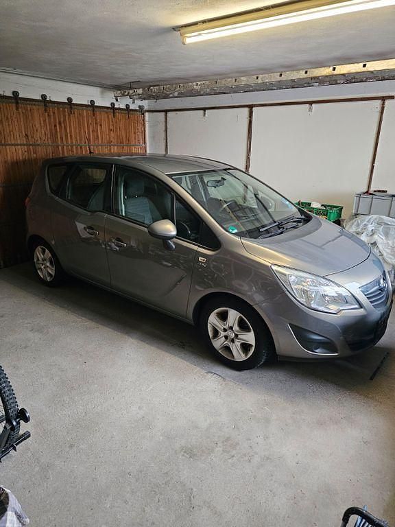 Beige Gebraucht 2013 Opel Meriva Active Van / Kleinbus | 6.950 € (Fairer Preis) - Bild 1/4