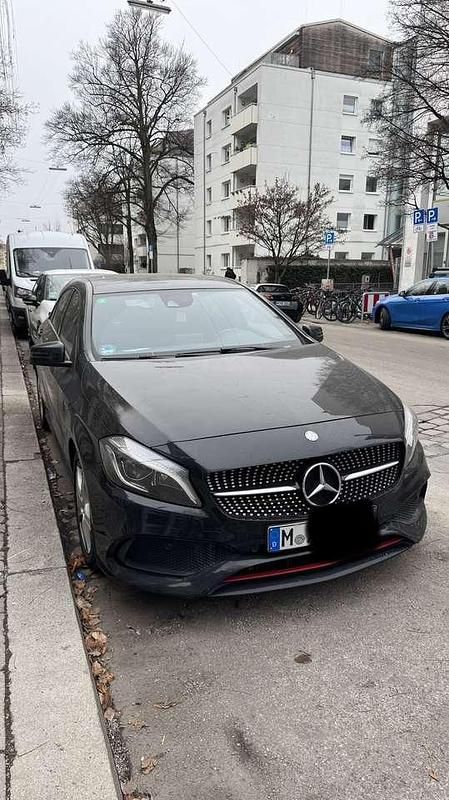 Gebraucht Mercedes A250 218 PS (160 kW) 2016 Schwarz Kleinwagen