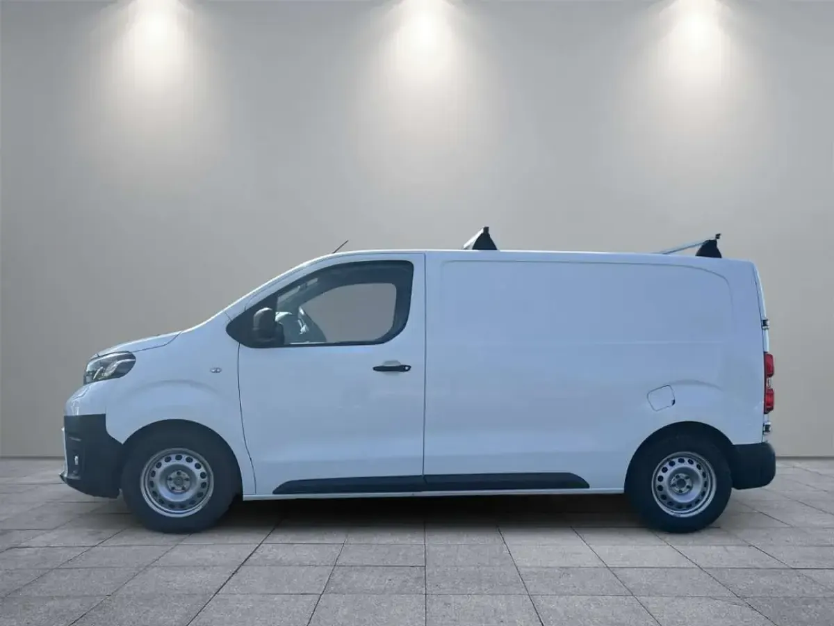 Gebraucht Toyota Proace 116 PS (85 kW) 2019 Weiß Van / Kleinbus