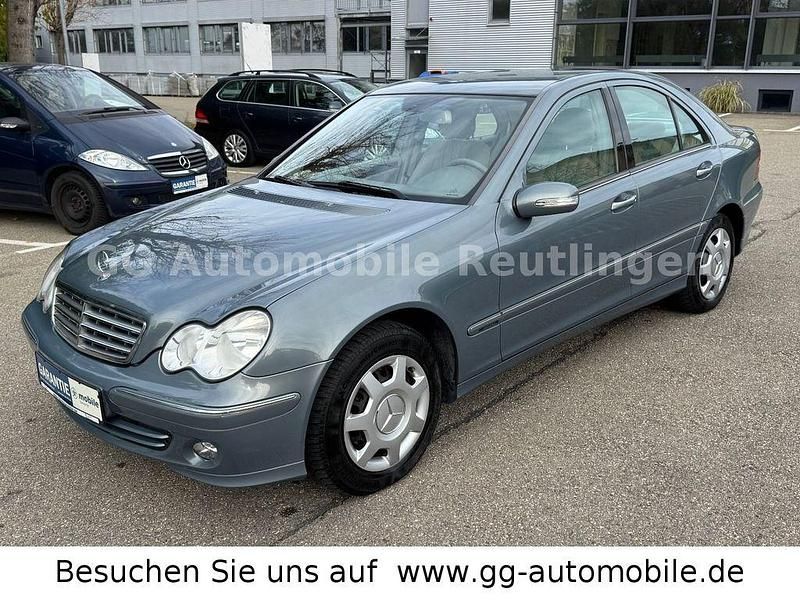 Blau Gebraucht 2005 Mercedes C180 Limousine | 3.999 € (Fairer Preis) - Bild 1/4